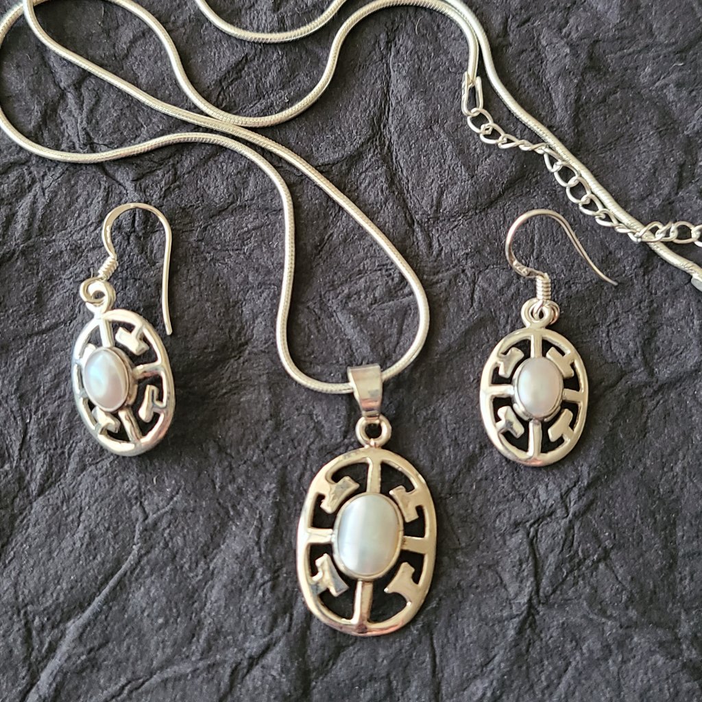 Freshwater Pearl Necklace And Earrings Set-Wedding Set Sterling Silver And Pearl 42$